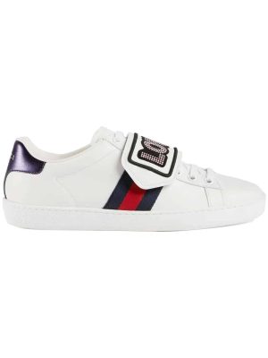 Ace sneaker with removable patches