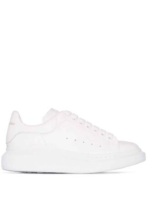 Oversized chunky sneakers