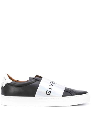contrasting panel logo sneakers