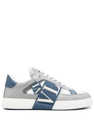 VL7N panelled sneakers